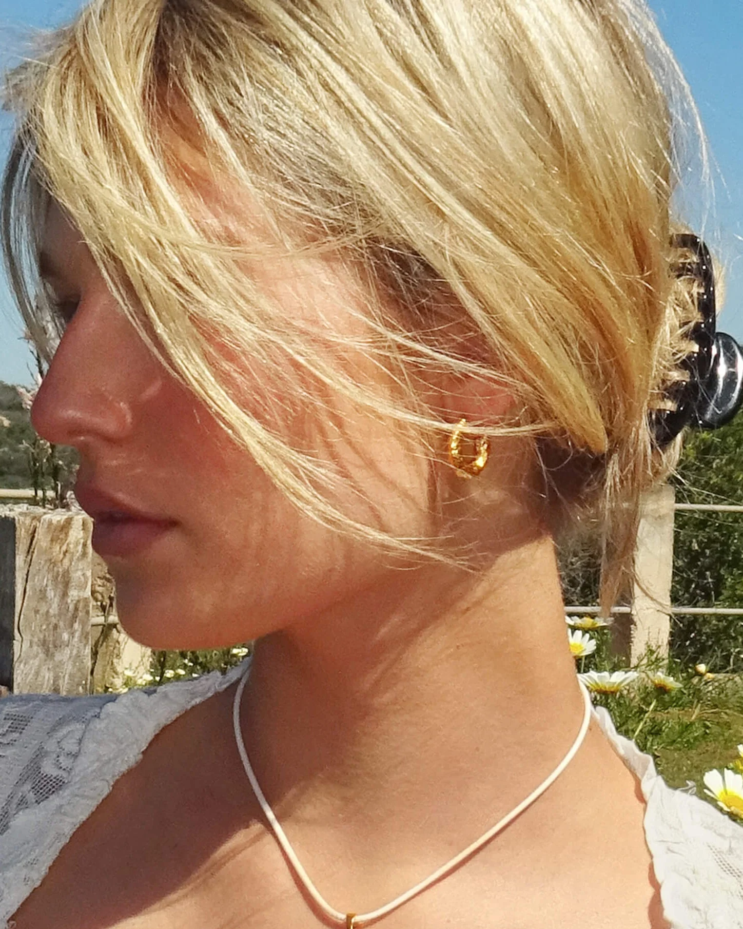 Jenny Medium Hoop Earrings - Image 4
