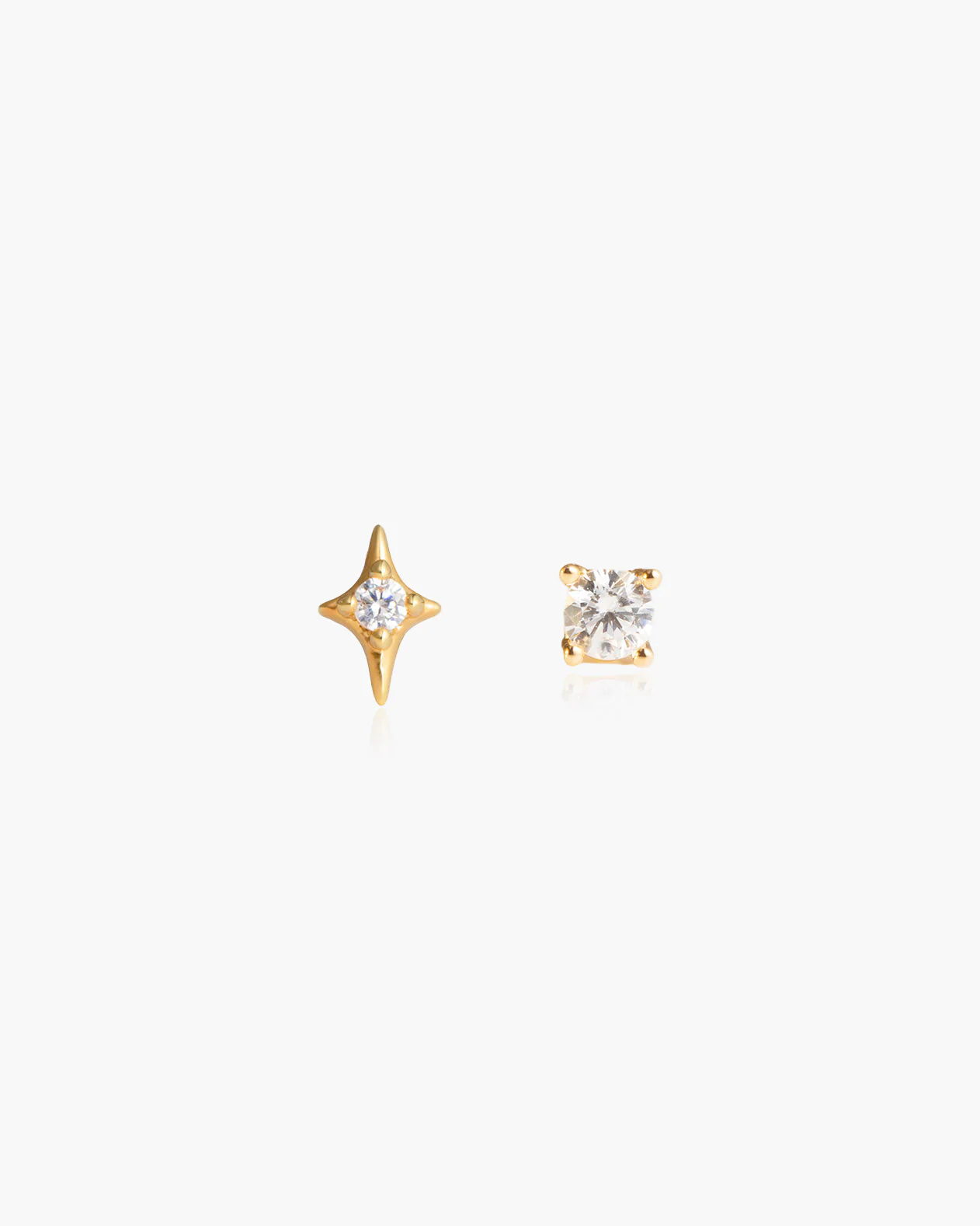 Single Sparkle Star Flat Back Helix Earring - Image 4