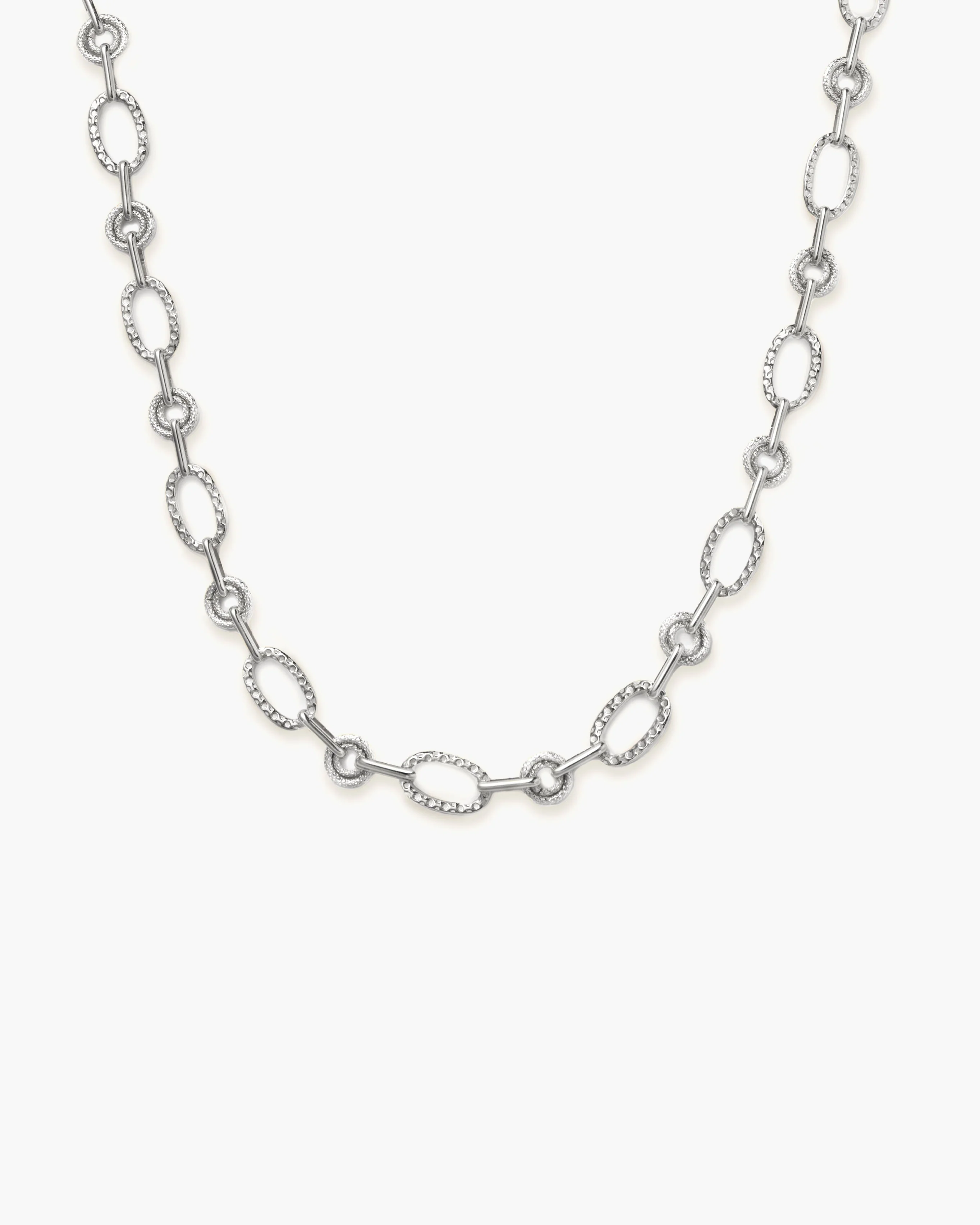 Textured Circle Link Necklace - Image 6
